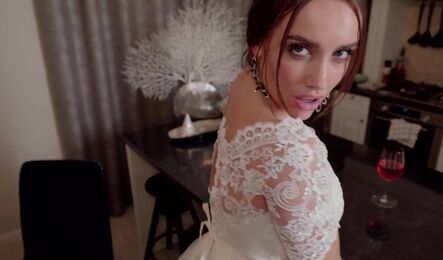 Красивая невеста сбежала со свадьбы и вот что с ней произошло потом..