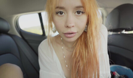 Поездка домой на такси закончилась сексом