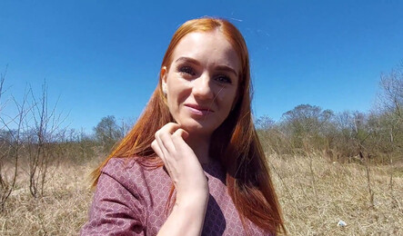 Подвез красивую русскую красотку и уговорил на секс